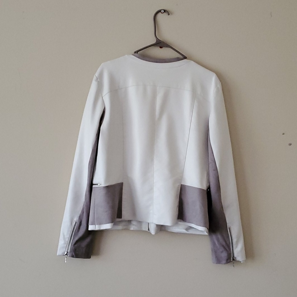 Jacket - Picture 2 of 7